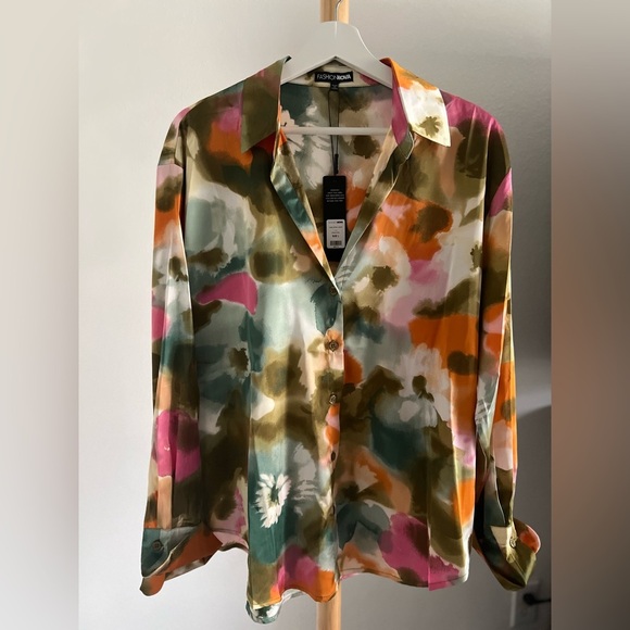 Sophie Rue Tops - Colorful Button Down Shirt size Large